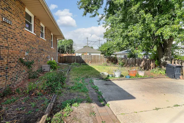 $559,900 | 4009 Forest Avenue, Brookfield, IL 60513