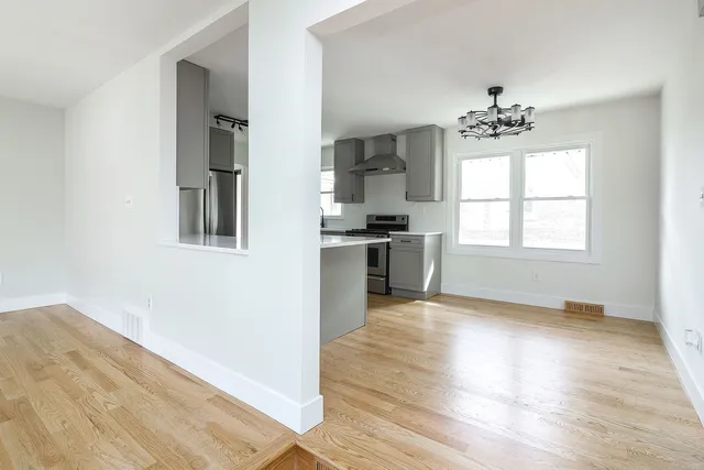 $559,900 | 4009 Forest Avenue, Brookfield, IL 60513