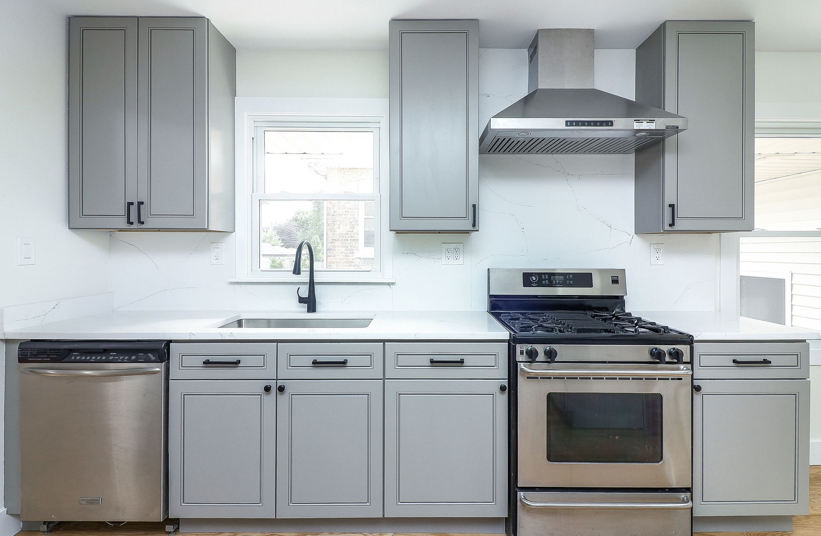 4009 Forest Avenue Brookfield, IL 60513 - Photo 10 of 28