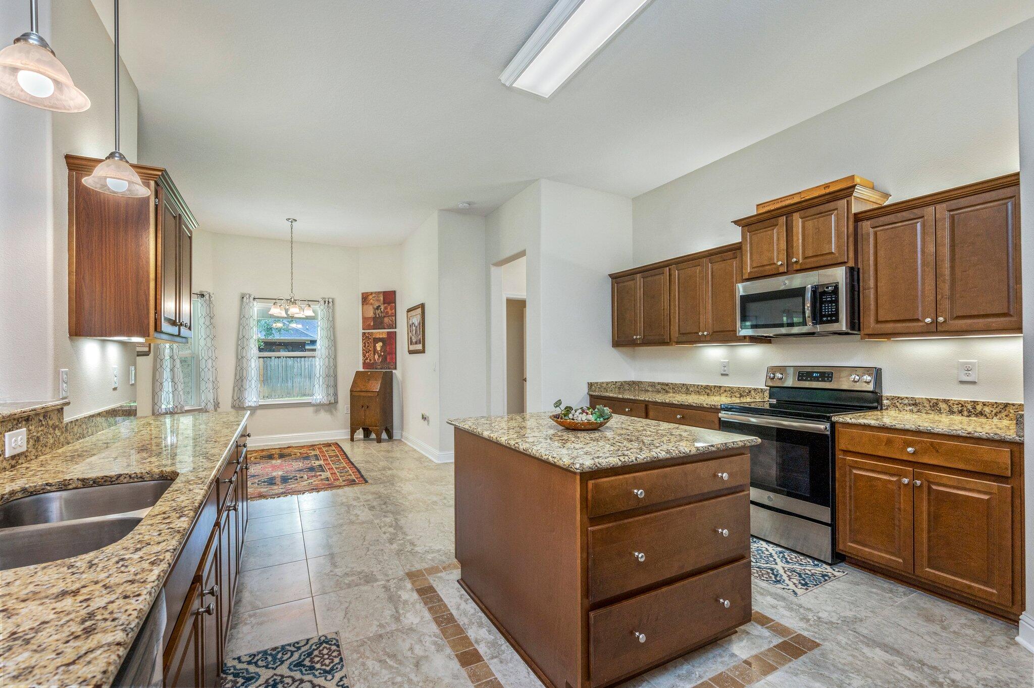 5931 Wind Trace Road Crestview, FL 32536 - Photo 19 of 45 19-web-or-mls-5931 Wind Trace Rd-19