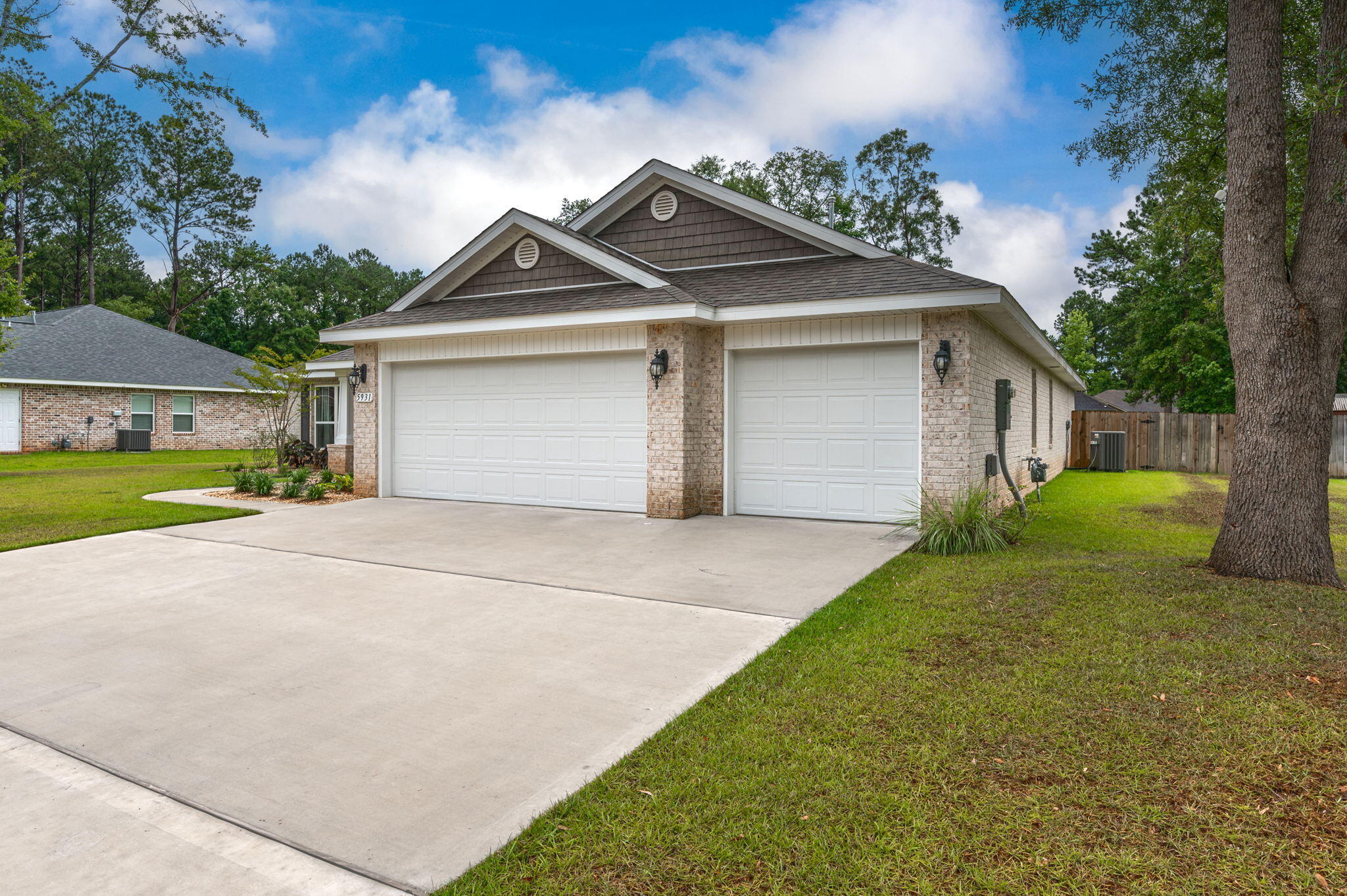 5931 Wind Trace Road Crestview, FL 32536 - Photo 3 of 45 3-web-or-mls-5931 Wind Trace Rd Exterior