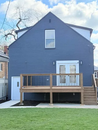 $699,000 | 2222 Highland Avenue, Berwyn, IL 60402