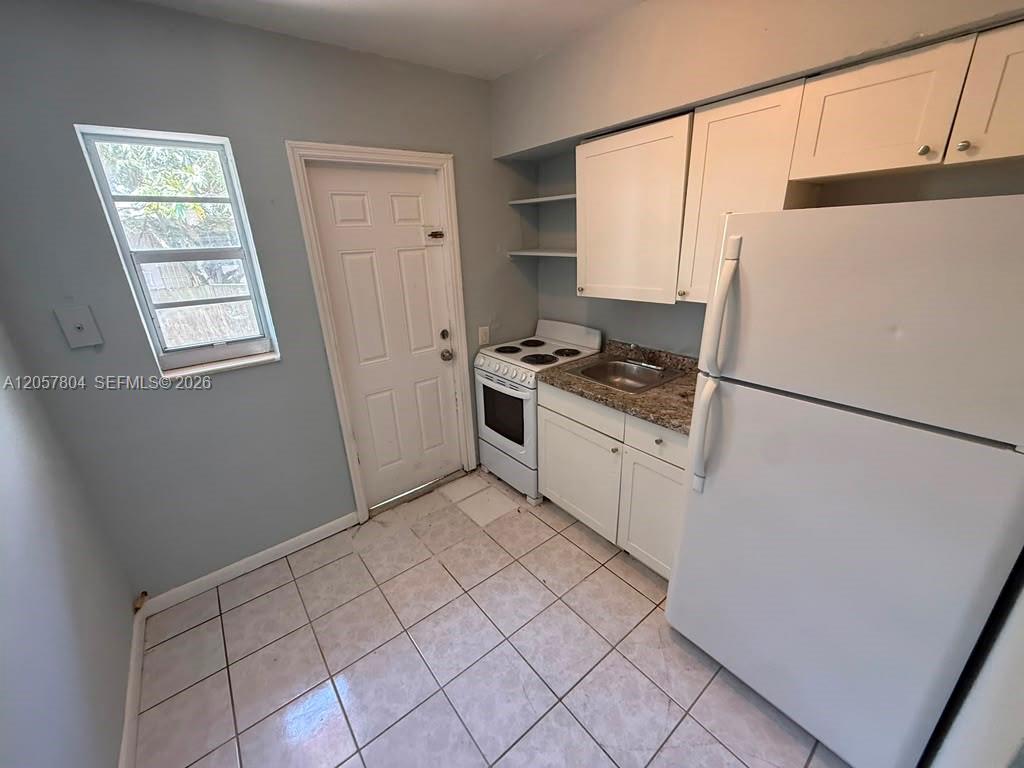 3129 Southwest 9th Street, Unit 2 Miami, FL 33135 - Photo 3 of 8 Gallery Image 3