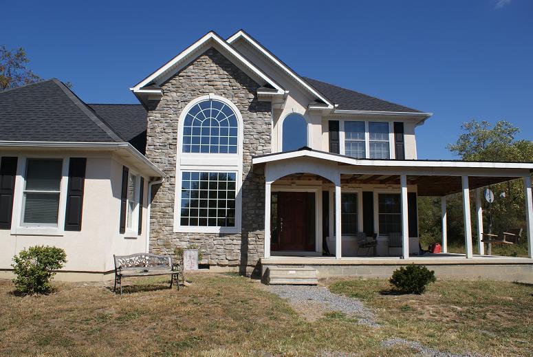 209 Tree Top Road Covington, VA 24426 - Photo 2 of 12 Front