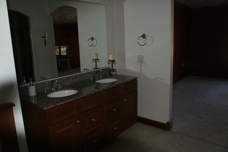 209 Tree Top Road Covington, VA 24426 - Photo 12 of 12 Bath