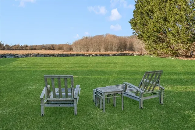 $825,000 | 415 Wapping Road, Portsmouth, RI 02871