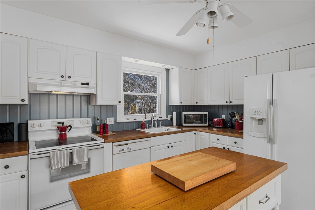 415 Wapping Road Portsmouth, RI 02871 - Photo 25 of 49