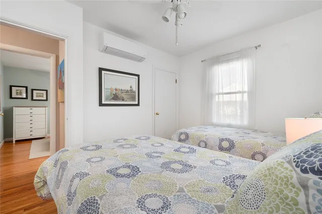 $825,000 | 415 Wapping Road, Portsmouth, RI 02871