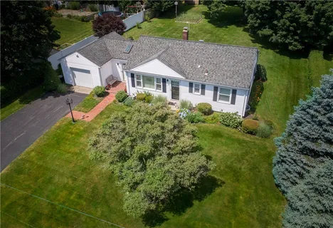 $825,000 | 415 Wapping Road, Portsmouth, RI 02871