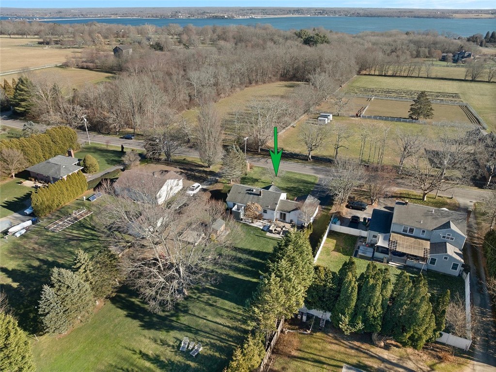 415 Wapping Road Portsmouth, RI 02871 - Photo 5 of 49