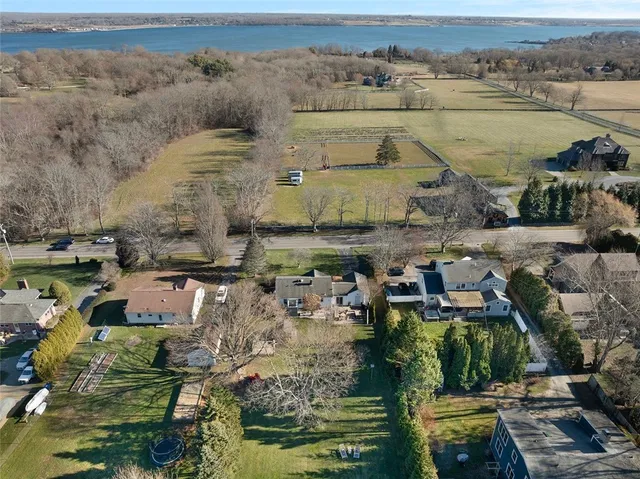 $825,000 | 415 Wapping Road, Portsmouth, RI 02871