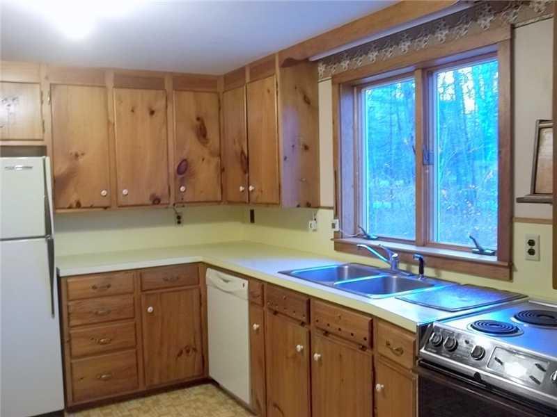 35 Maguire Road Kennebunk, ME 04043 - Photo 3 of 12 Kitchen.