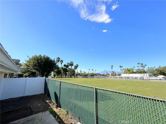 $1,995 | 534 Roosevelt Road, Redlands, CA 92374