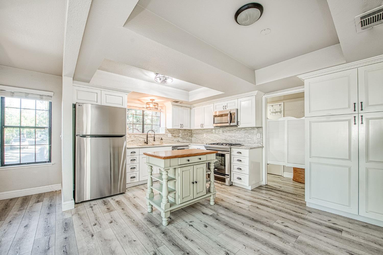 40624 Saddleback Road Bass Lake, CA 93604 - Photo 15 of 53