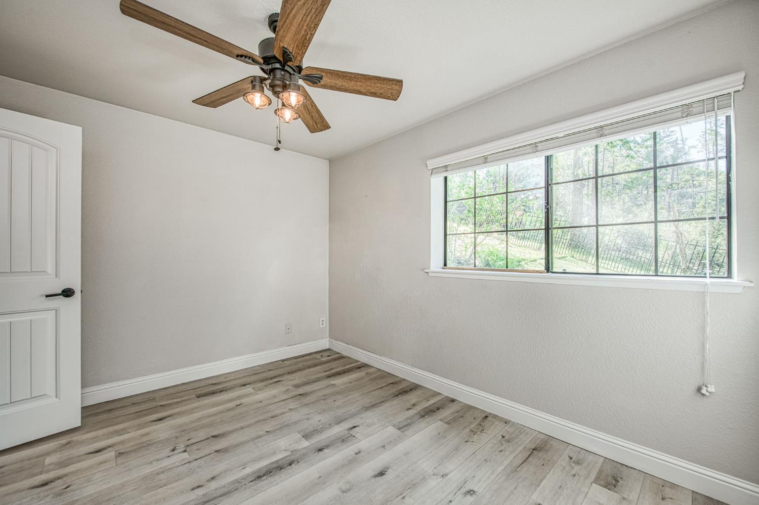 40624 Saddleback Road Bass Lake, CA 93604 - Photo 23 of 53