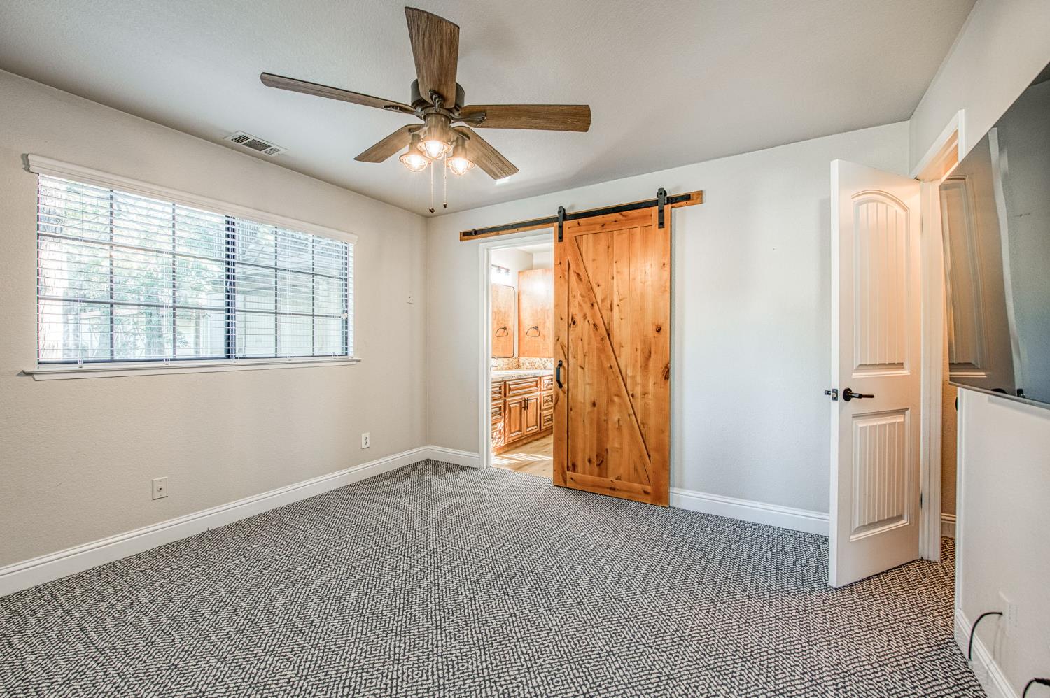 40624 Saddleback Road Bass Lake, CA 93604 - Photo 29 of 53