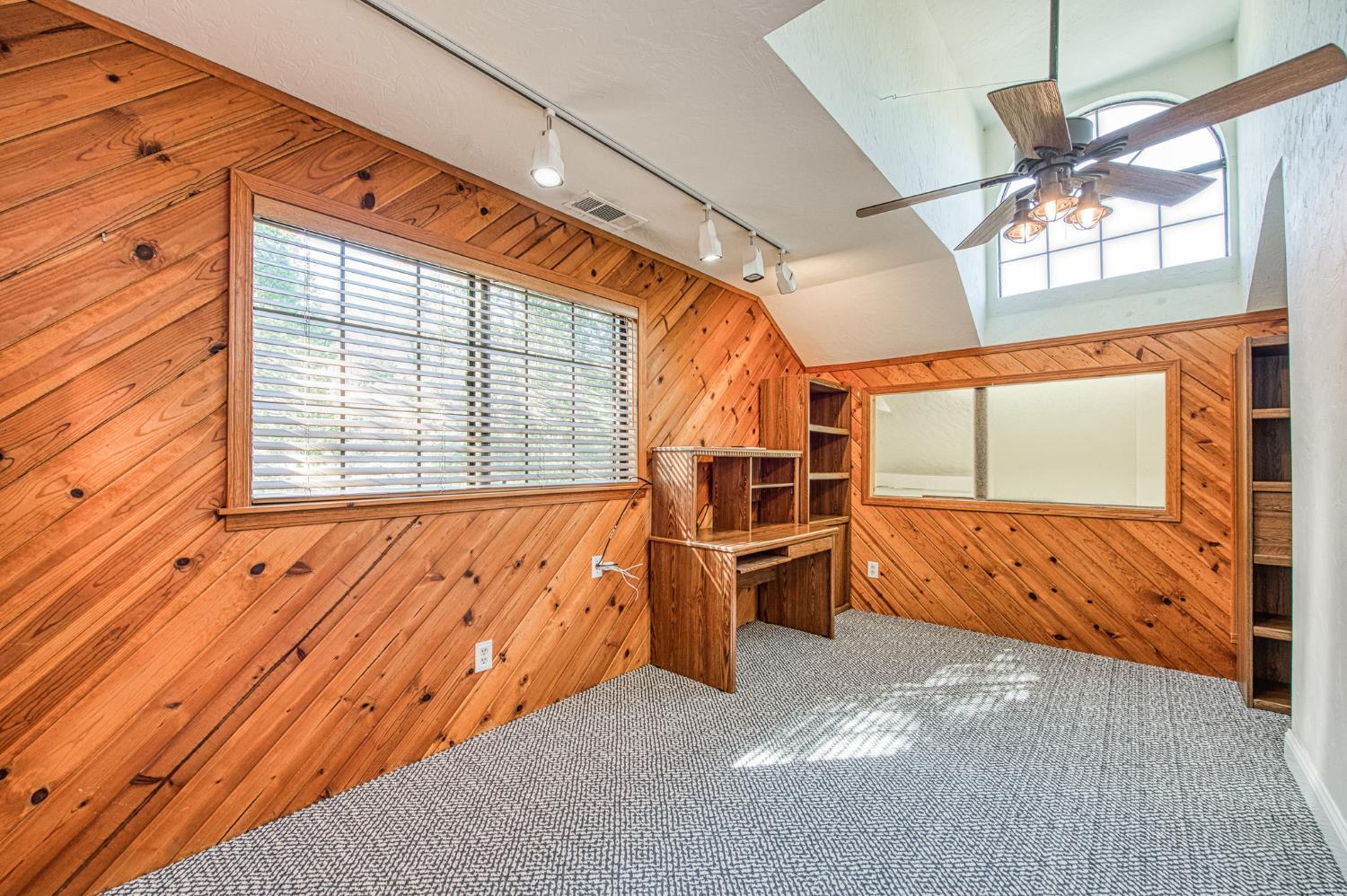 40624 Saddleback Road Bass Lake, CA 93604 - Photo 39 of 53