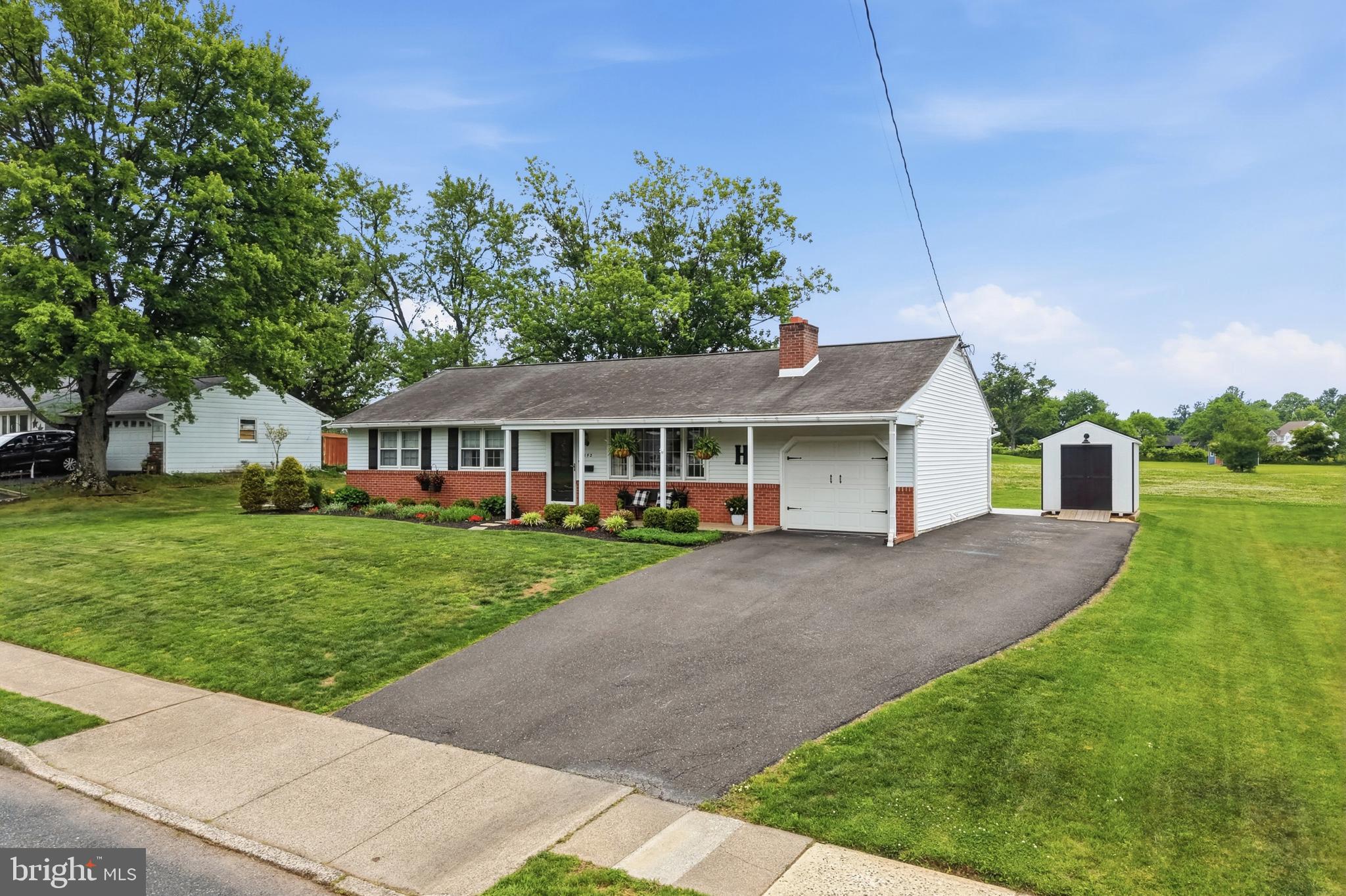 542 Melvin Road Telford, PA 18969 - Photo 6 of 70 Gallery Image 6