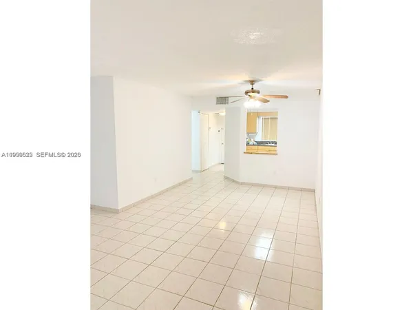 $250,000 | 2540 West 67th Place, Unit 20428, Hialeah, FL 33016