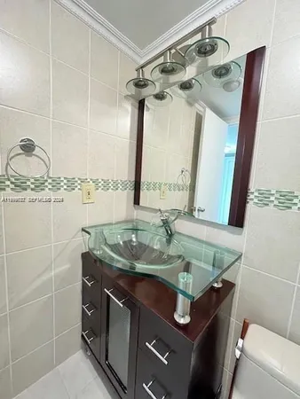 $250,000 | 2540 West 67th Place, Unit 20428, Hialeah, FL 33016