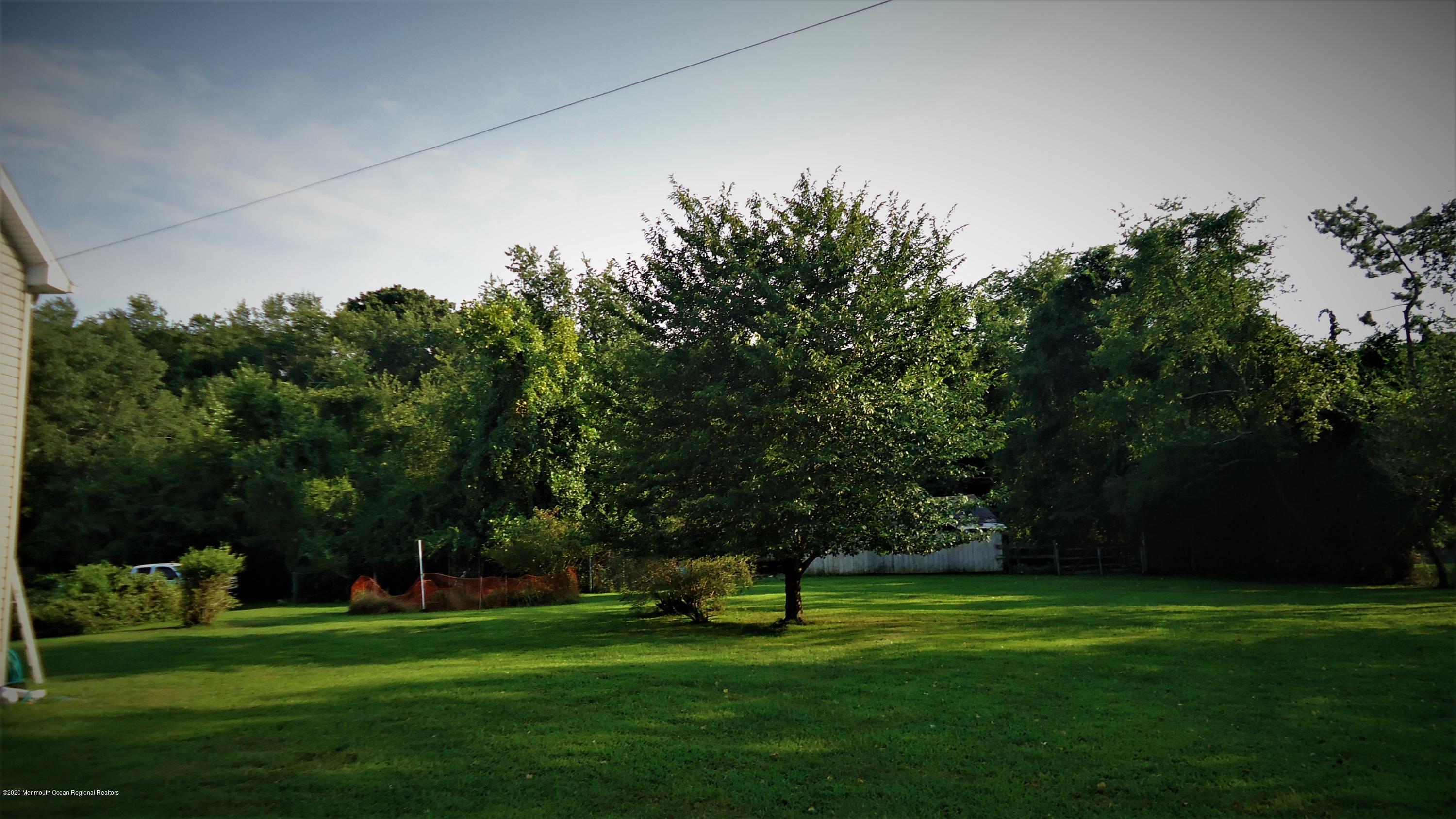 74 Merrick Road Farmingdale, NJ 07727 - Photo 12 of 36 DSC06014 (2)