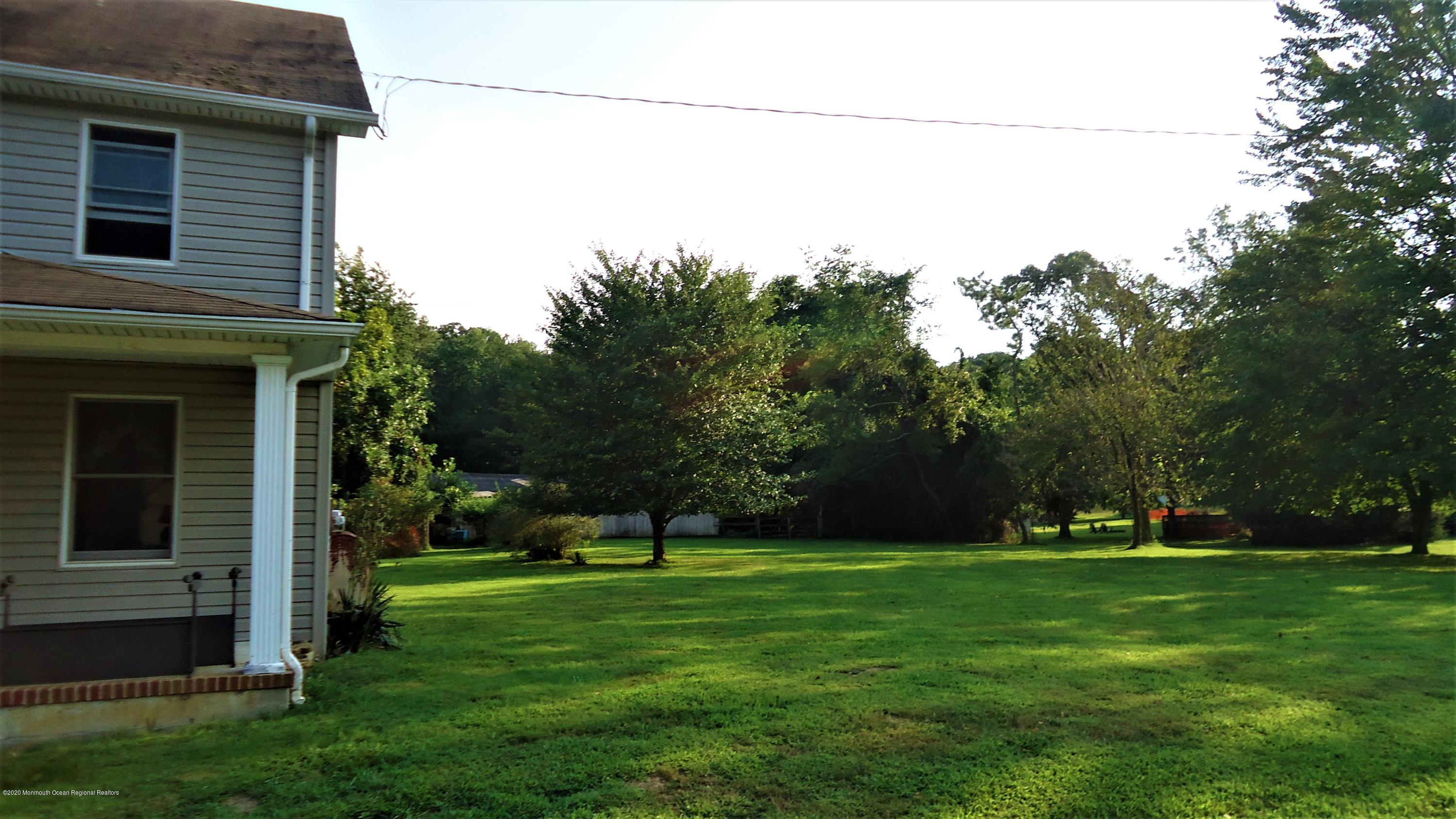74 Merrick Road Farmingdale, NJ 07727 - Photo 3 of 36 DSC06012 (2)