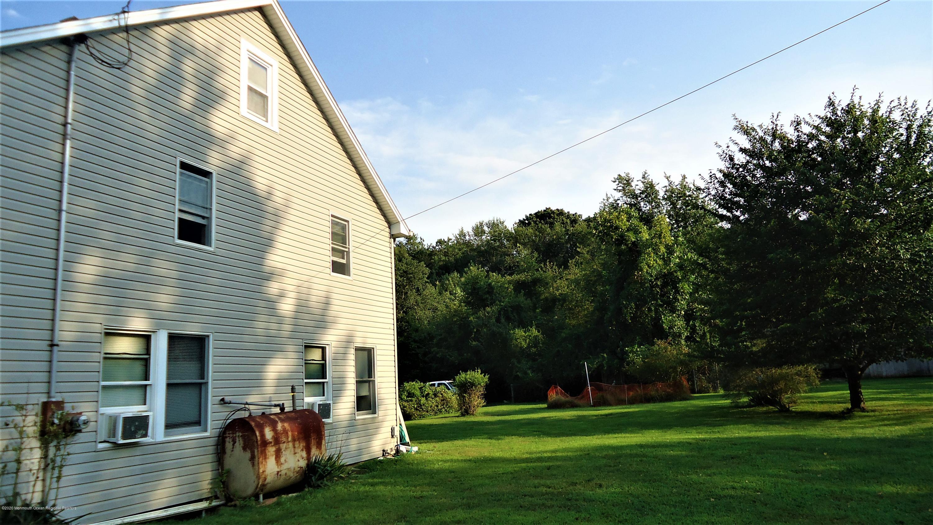 74 Merrick Road Farmingdale, NJ 07727 - Photo 29 of 36 DSC06013 (2)