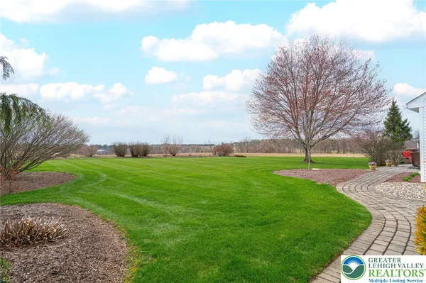 $574,900 | 3240 Watermill Drive, Lower Macungie Township, PA 18062
