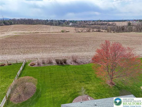 $574,900 | 3240 Watermill Drive, Lower Macungie Township, PA 18062