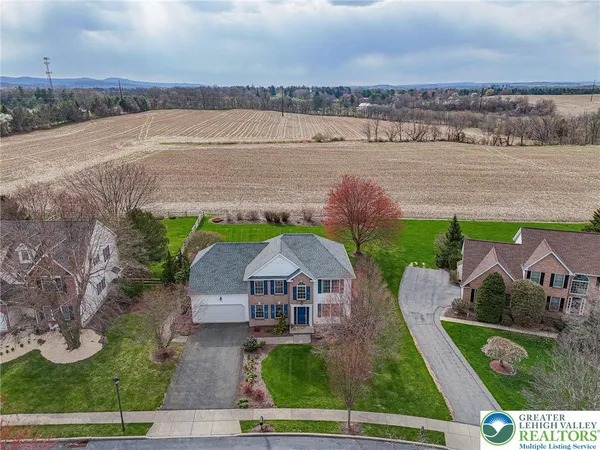 $574,900 | 3240 Watermill Drive, Lower Macungie Township, PA 18062