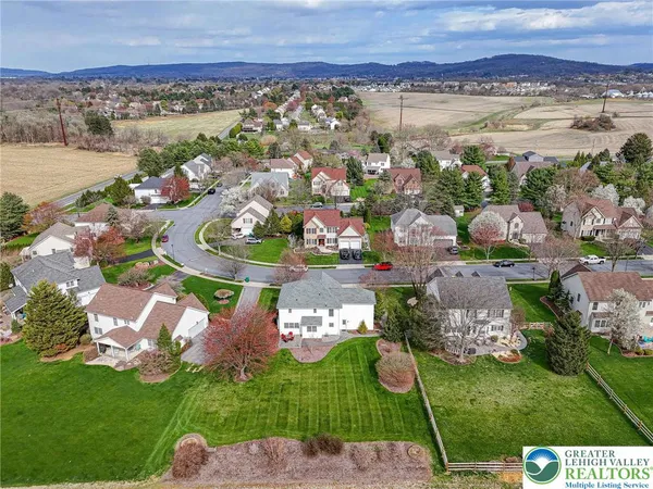 $574,900 | 3240 Watermill Drive, Lower Macungie Township, PA 18062