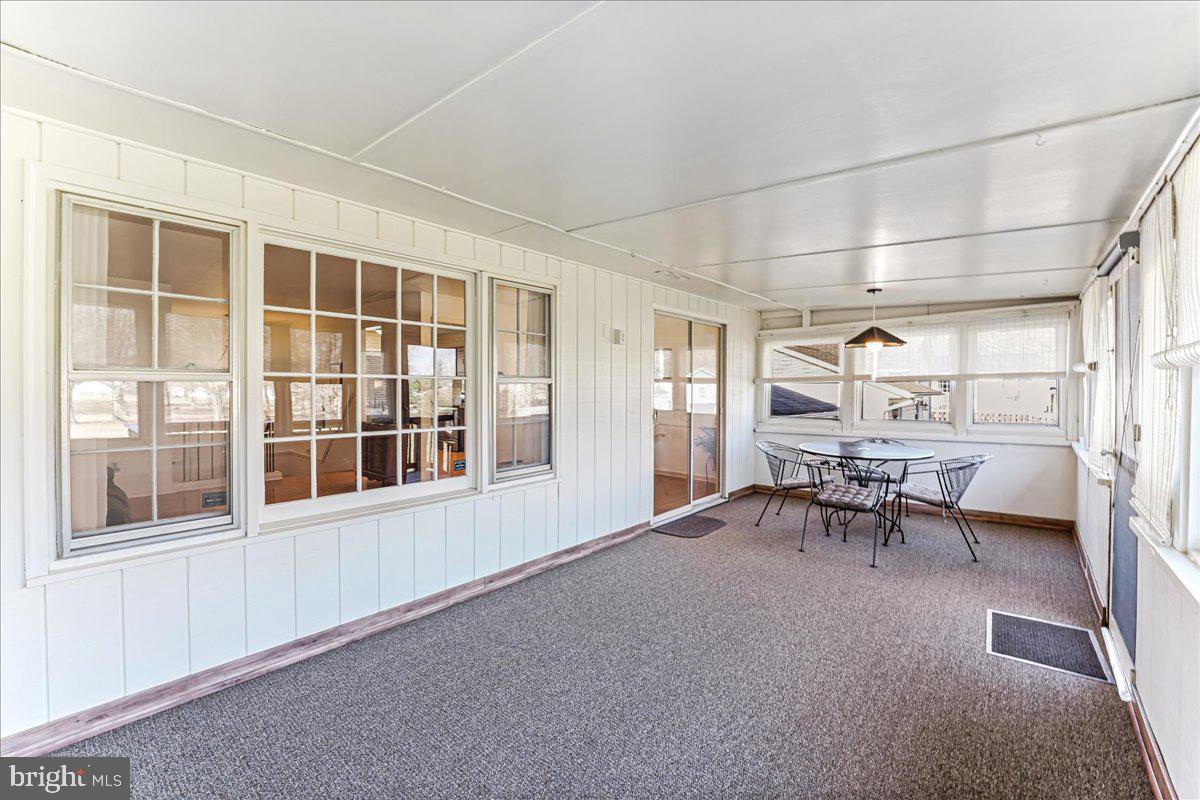 261 Oakfield Drive Newark, DE 19713 - Photo 13 of 28