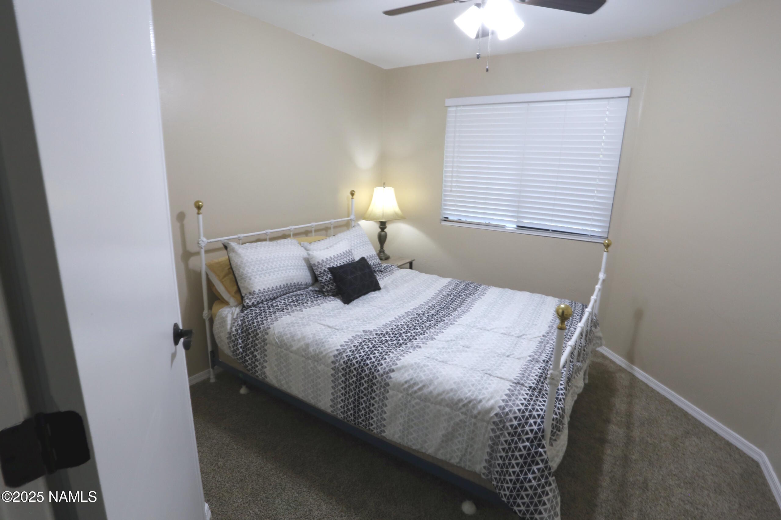 2700 South White Mountain Road, Unit 701 Show Low, AZ 85901 - Photo 9 of 9 zguest-bed-scaled