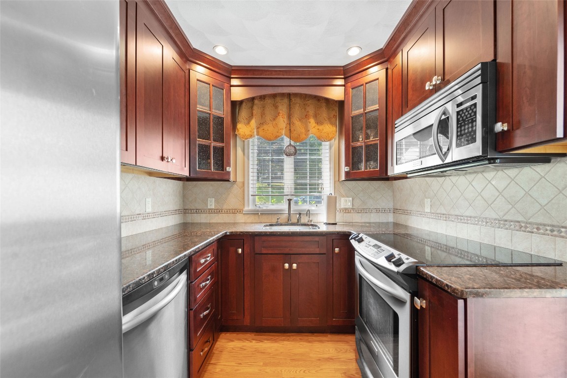 7 Edgewood Road Binghamton, NY 13903 - Photo 8 of 26 Gallery Image 8