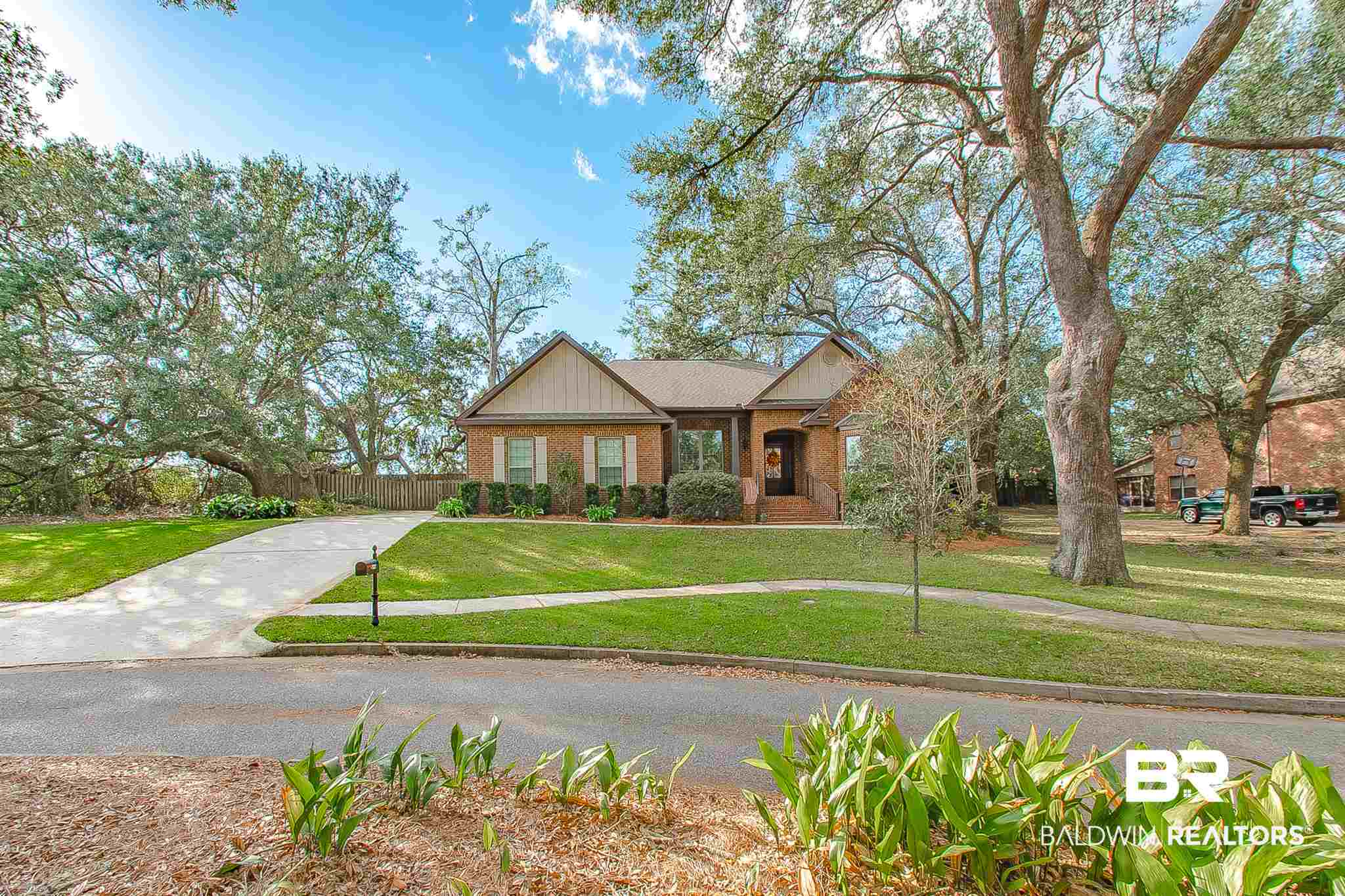 827 Summer Lake Street Fairhope, AL 36532 - Photo 2 of 46
