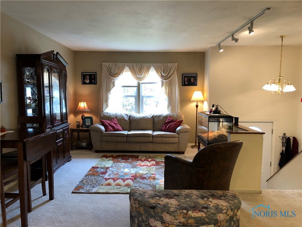 4546 Longfellow Road Sylvania, OH 43560 - Photo 5 of 45 Gallery Image 5