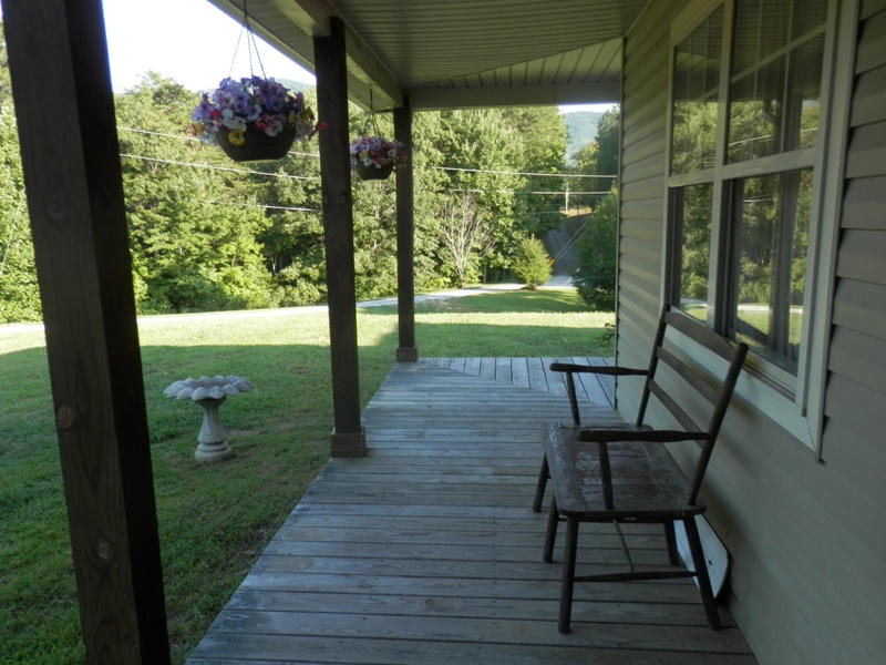 349 Smithfield Road, Unit 844R Tellico Plains, TN 37385 - Photo 18 of 20 P8290051