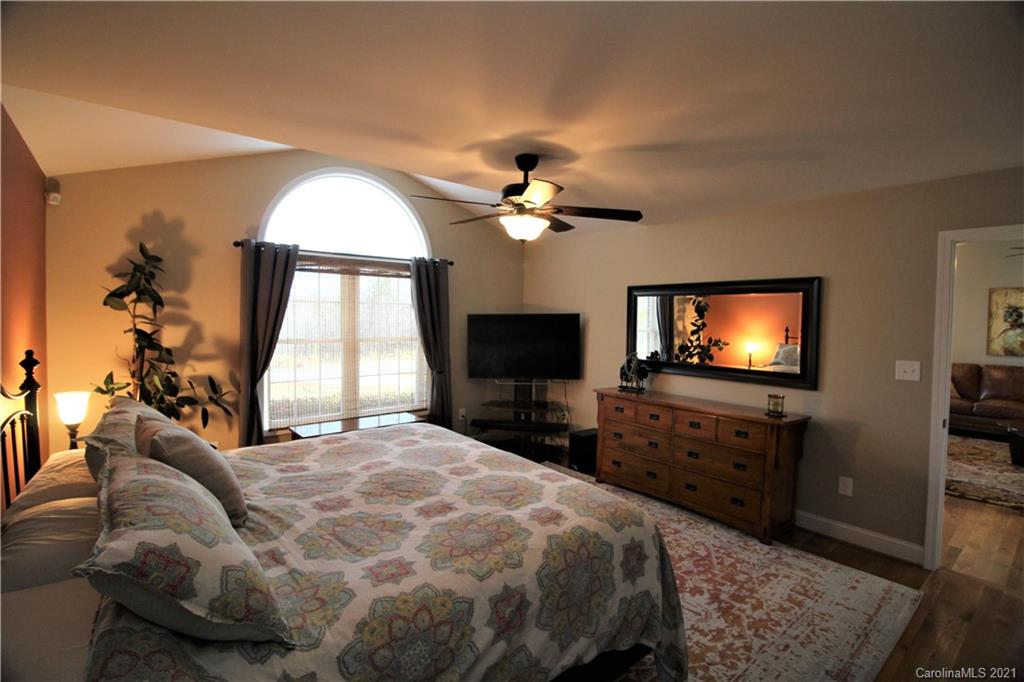 6941 Forney Hill Road Denver, NC 28037 - Photo 12 of 29 Gallery Image 12