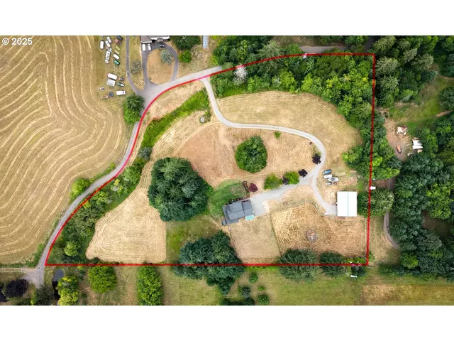 a black and white photo of a house