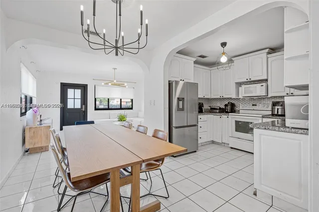 $5,750 | 6418 Southwest 39th Terrace, Miami, FL 33155