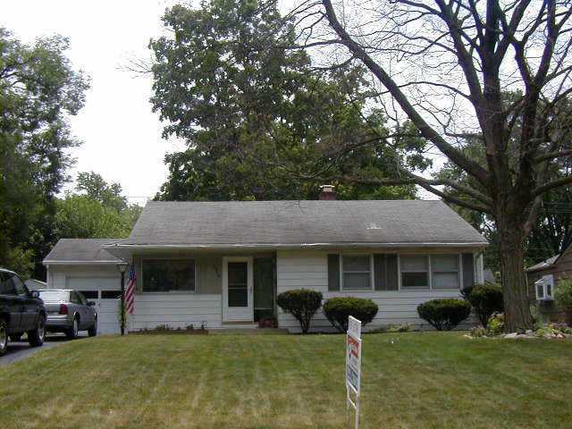 2015 Kentwell Road Columbus, OH 43221 - Photo 1 of 1