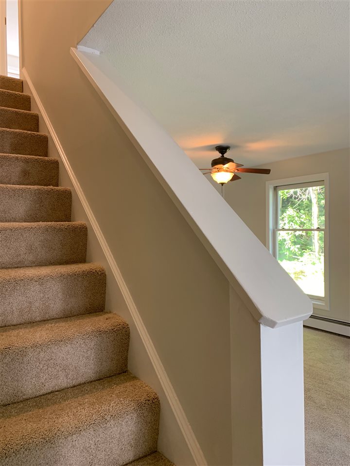 32 Woodland Green Rochester, NH 03868 - Photo 12 of 20 Gallery Image 12