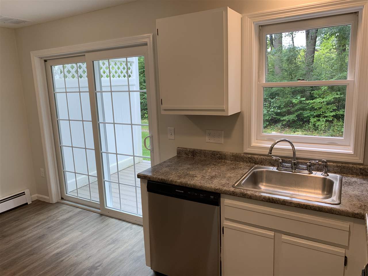 32 Woodland Green Rochester, NH 03868 - Photo 8 of 20 Gallery Image 8