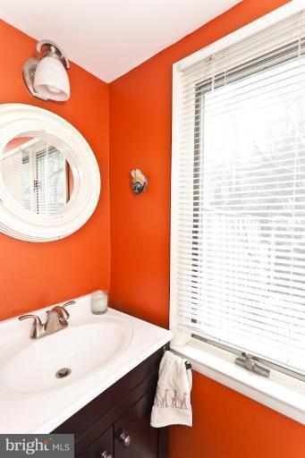 5840 Pimlico Road Baltimore, MD 21209 - Photo 3 of 30 Half Bath 1