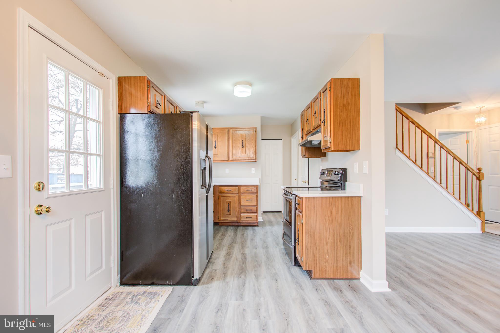 7503 Plainview Road Baltimore, MD 21237 - Photo 13 of 39 "Updated Table Space Kitchen"
