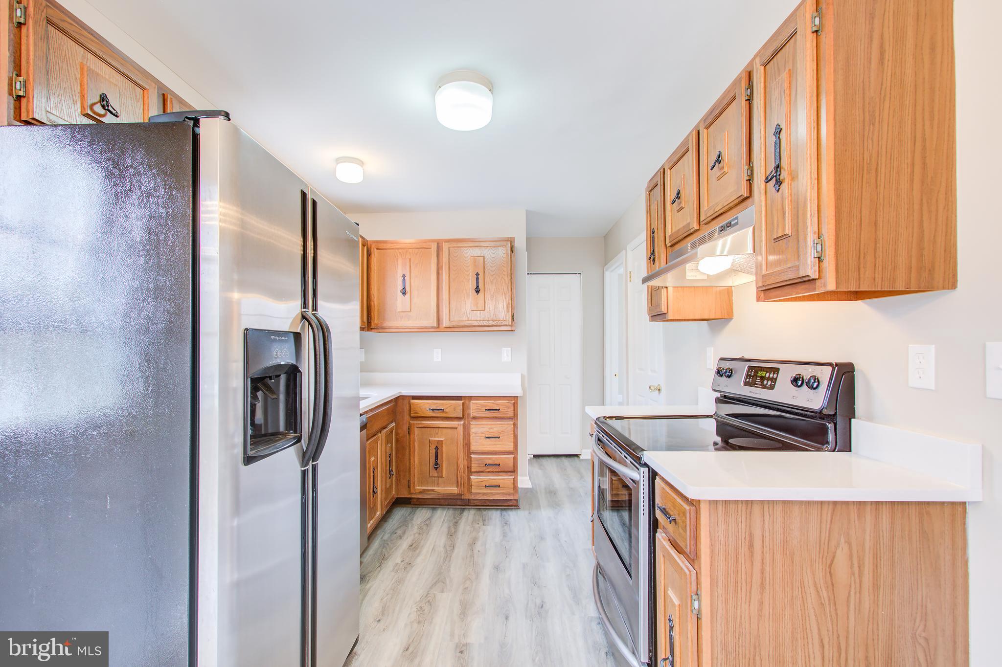 7503 Plainview Road Baltimore, MD 21237 - Photo 14 of 39 "Stainless Steel Appliances"
