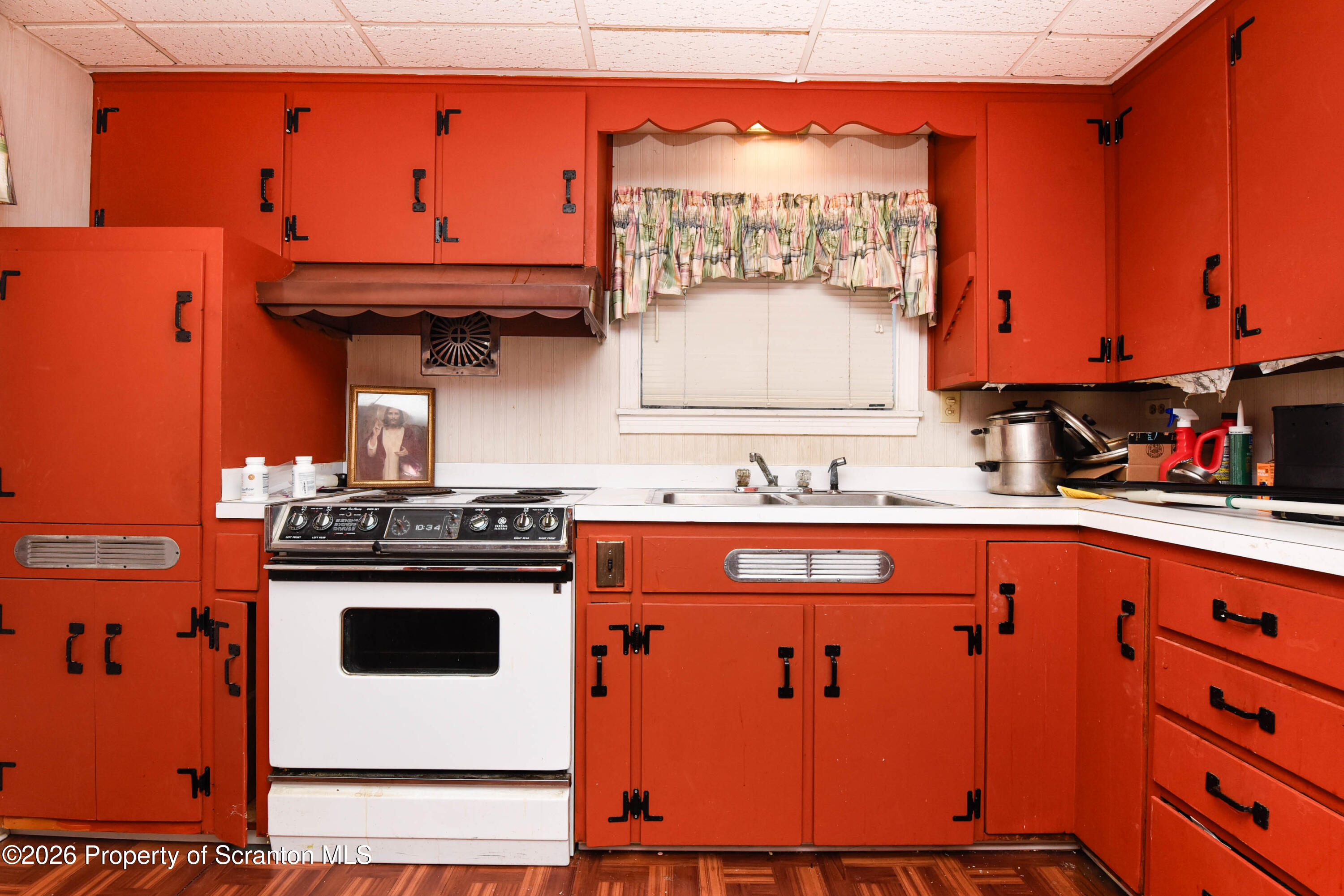 218 Lake Scranton Road Scranton, PA 18505 - Photo 16 of 45 a kitchen with stainless steel appliances granite countertop a stove top oven