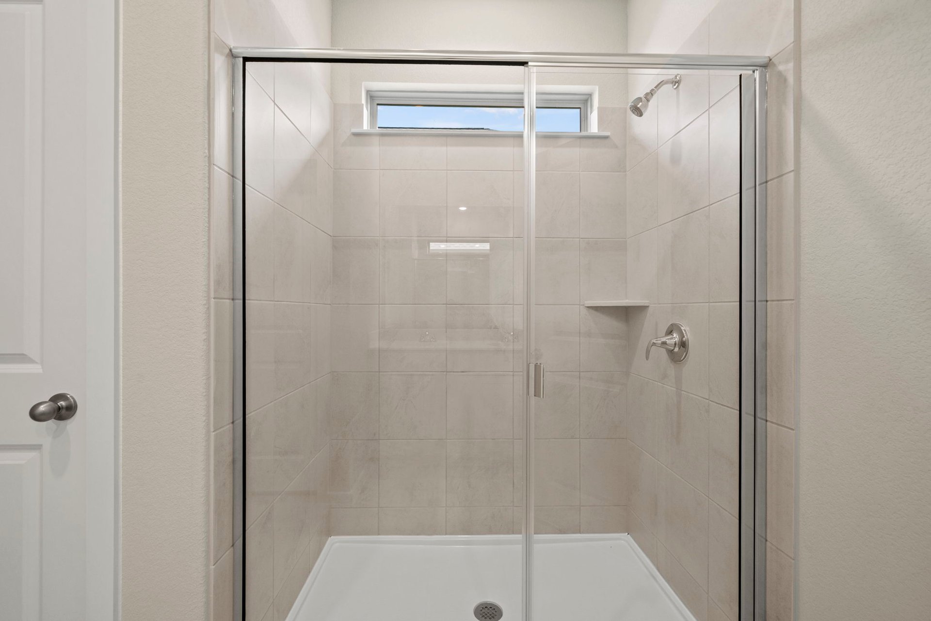 144 Wind Hill Jarrell, TX 76537 - Photo 20 of 26 Walk-in shower in Primary Bath