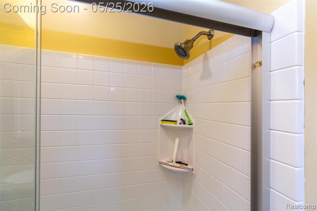 42928 Versailles Road Canton, MI 48187 - Photo 32 of 53