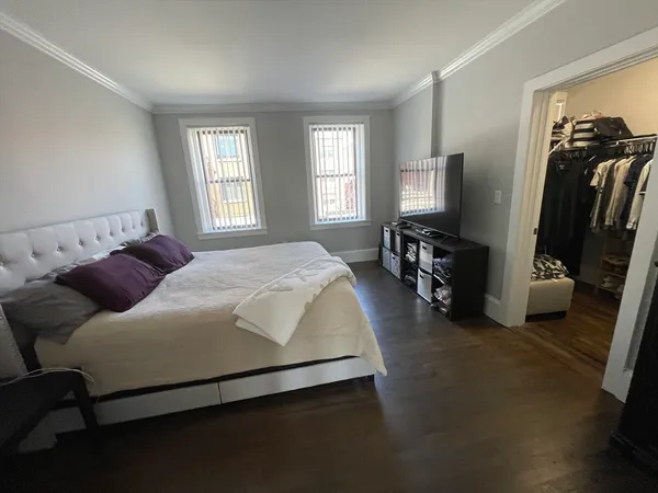 $5,000 | 98 A Longwood Avenue, Unit 3, Brookline, MA 02446